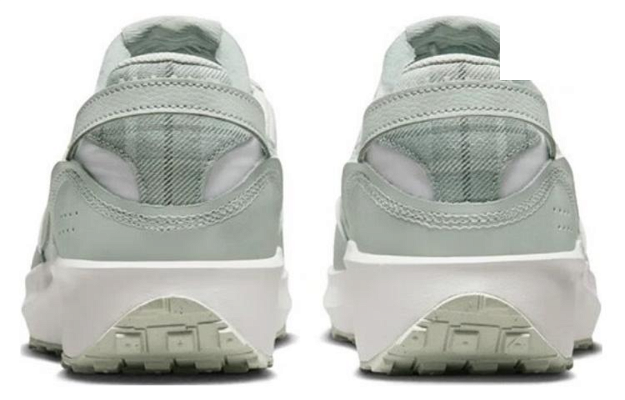 Фото № 4 с приближением к товару «‎ Nike Waffle Debut Sports Casual Shoes»