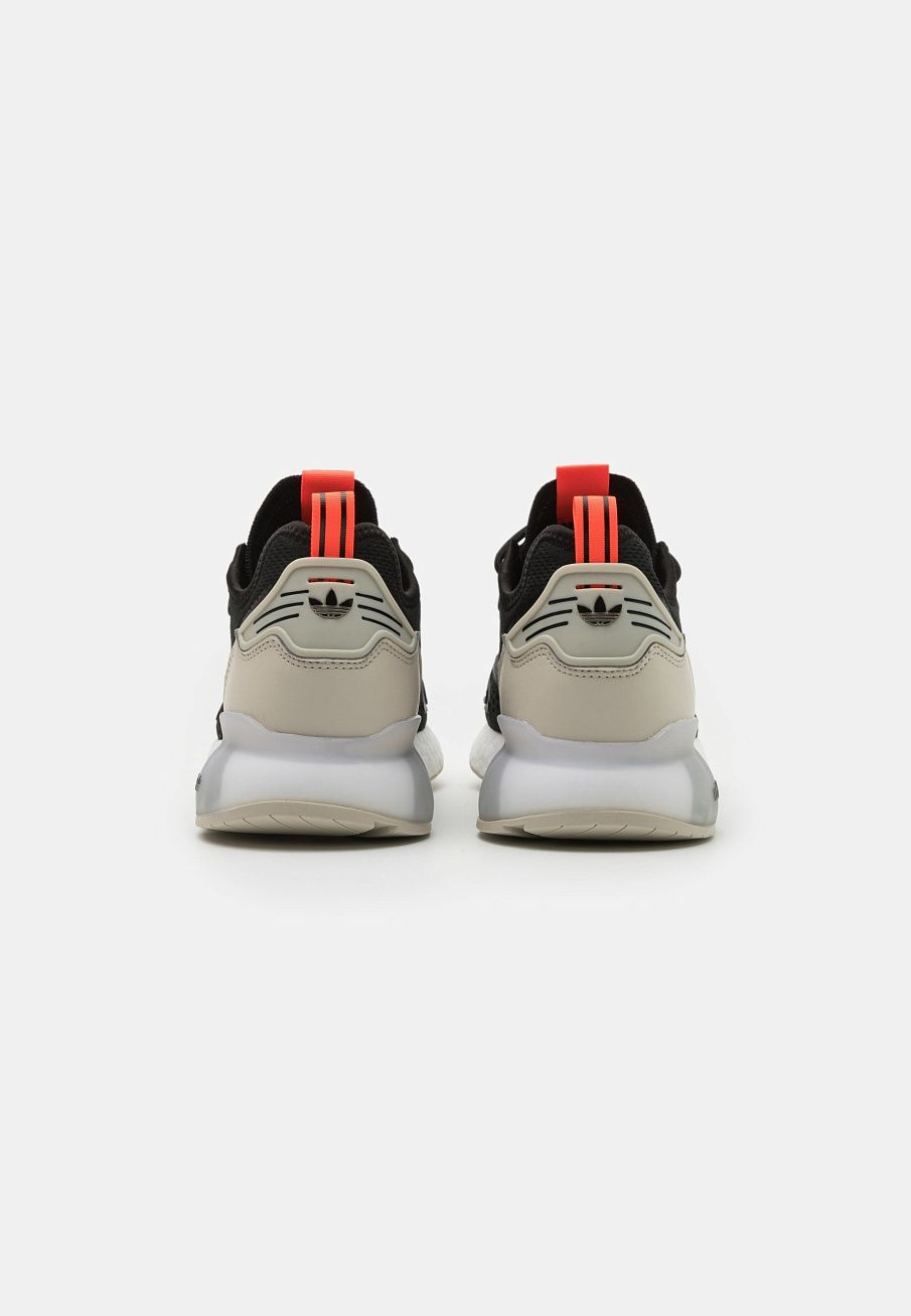 Фото № 4 с приближением к товару «‎Adidas ZX 2K Boost »