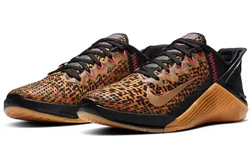 Nike Wmns Metcon 6 FlyEase 'Cheetah Print' - 3
