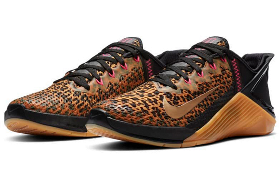Фото № 3 с приближением к товару «‎Nike Wmns Metcon 6 FlyEase 'Cheetah Print'»