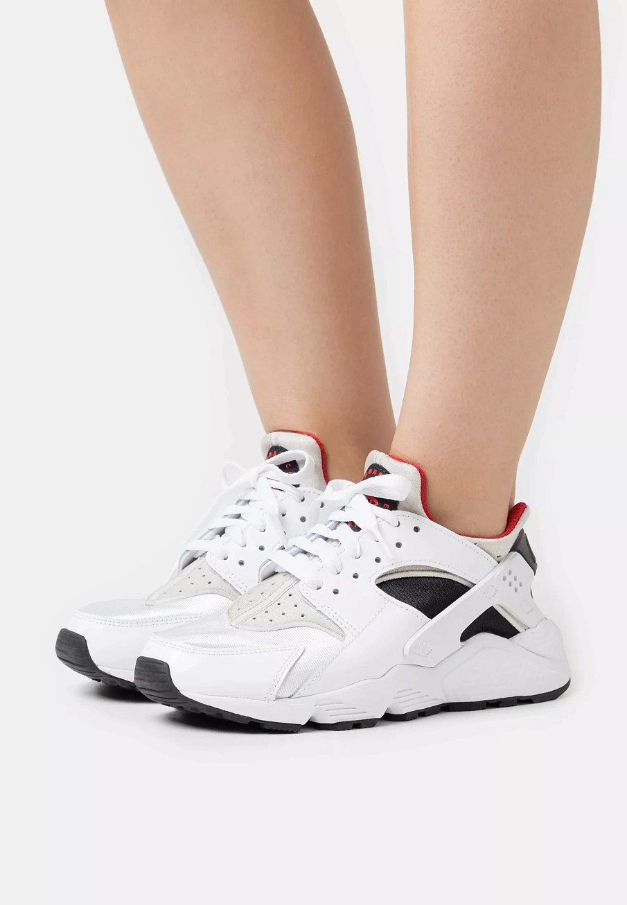 Фото № 4 с приближением к товару «‎W AIR HUARACHE SNKR»