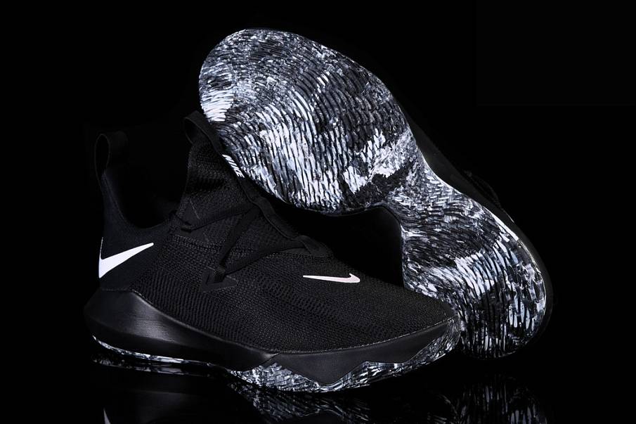 Фото № 2 с приближением к товару «‎Nike Zoom Shift 2 »