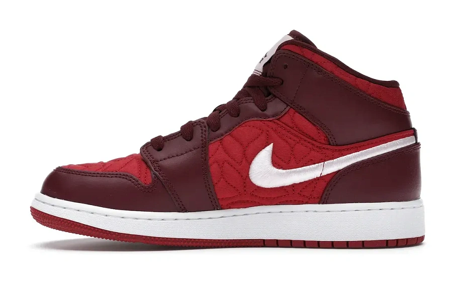 Фото № 3 с приближением к товару «‎Jordan 1 Mid SE Red Quilt »