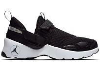 Фото № 1 с приближением к товару «‎Jordan Trunner LX Black White Sole»