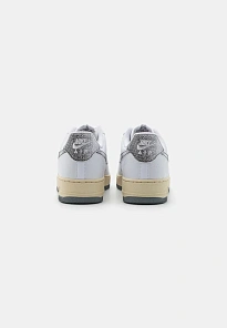 Фото № 3 с приближением к товару «‎AIR FORCE 1 '07 LX EMB»