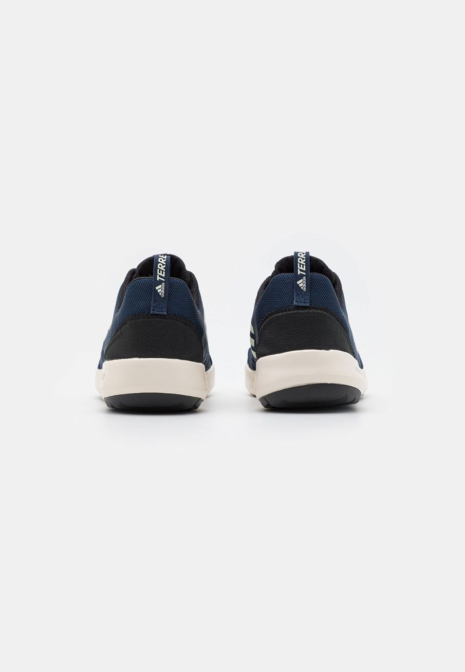 Фото № 3 с приближением к товару «‎Adidas Terrex Boat»