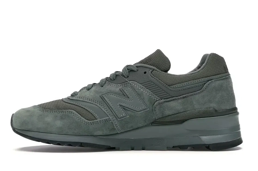 Фото № 3 с приближением к товару «‎New Balance 997»