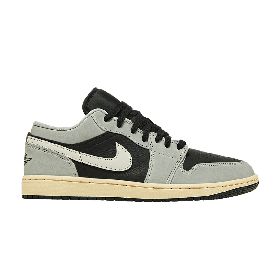 Фото № 1 с приближением к товару «‎Air Jordan 1 Low Light Smoke Grey»