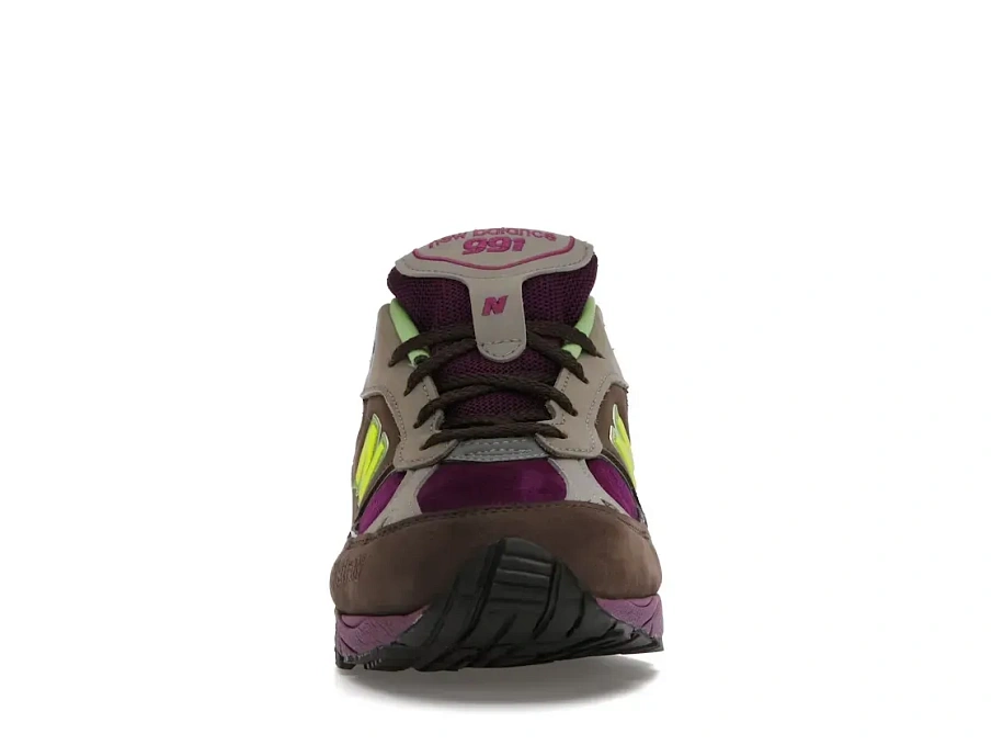 Фото № 2 с приближением к товару «‎New Balance 991»