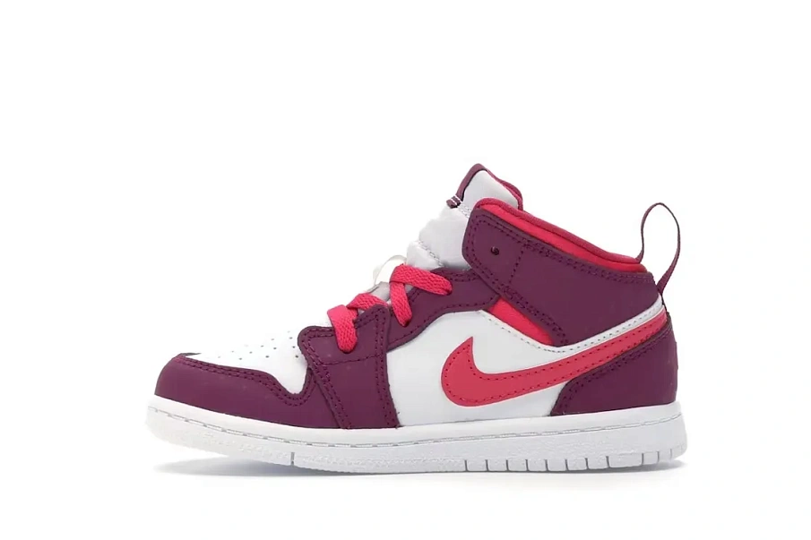 Фото № 3 с приближением к товару «‎Jordan 1 Mid»