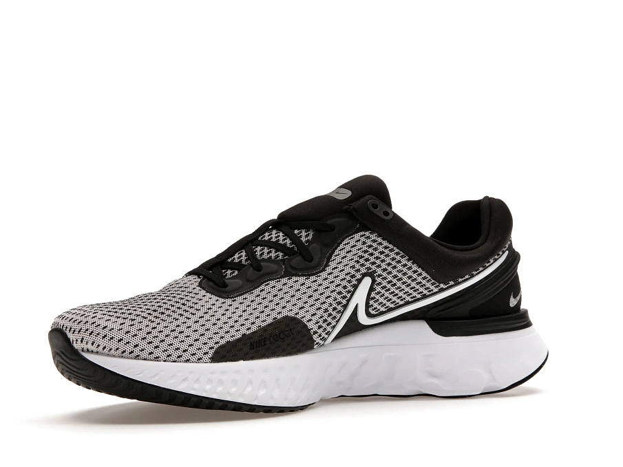 Фото № 4 с приближением к товару «‎Nike React Miler 3 Black Metallic Silver»