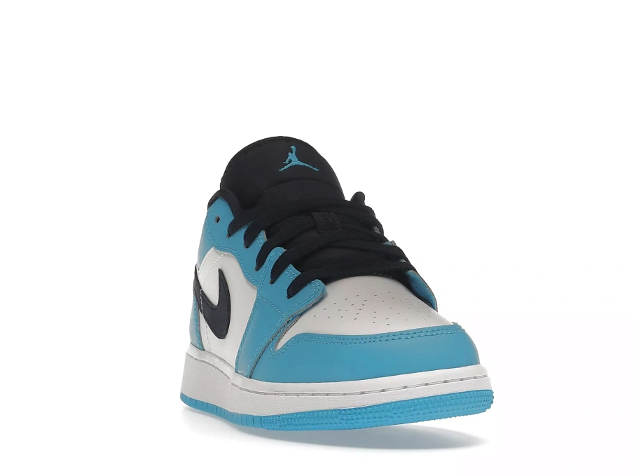 Фото № 5 с приближением к товару «‎Jordan 1 Low UNC (2021) »