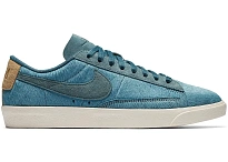 Фото № 1 с приближением к товару «‎Nike Blazer Low Embossed Fur Pony »