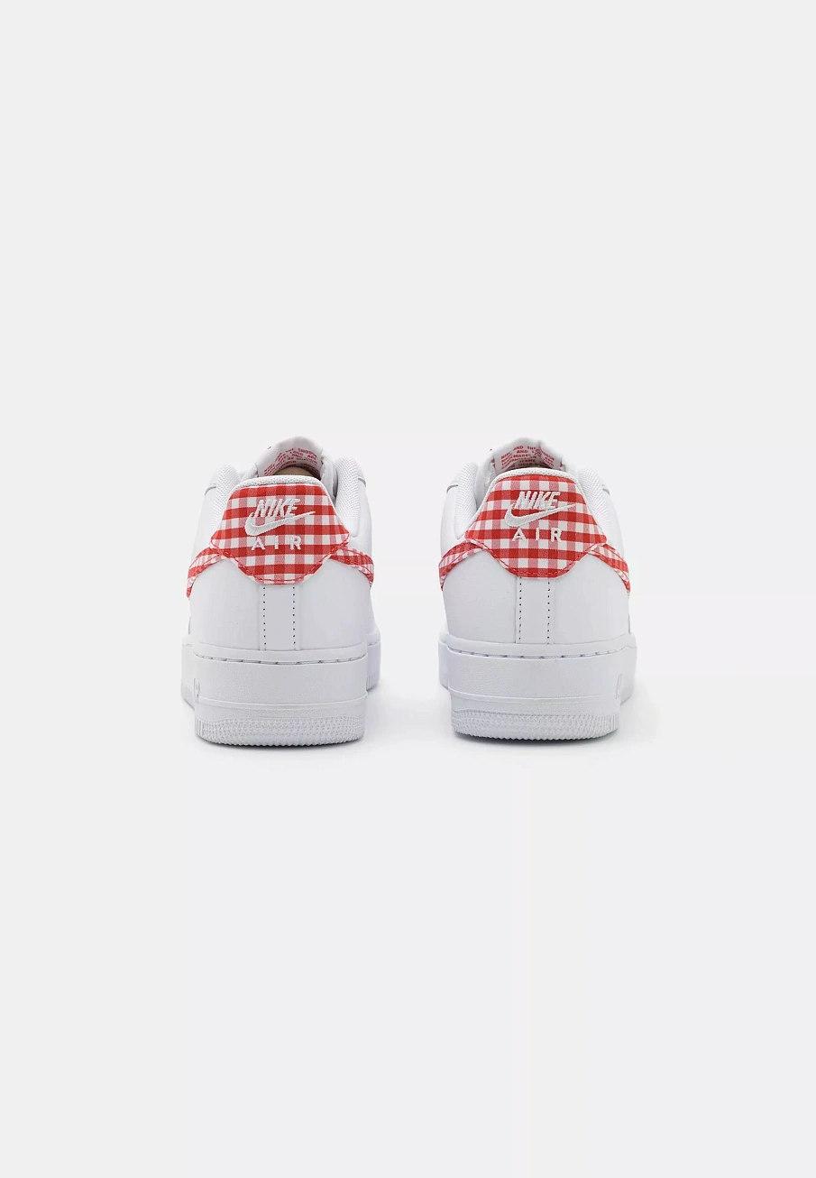 Фото № 1 с приближением к товару «‎AIR FORCE 1 ESS TREND»