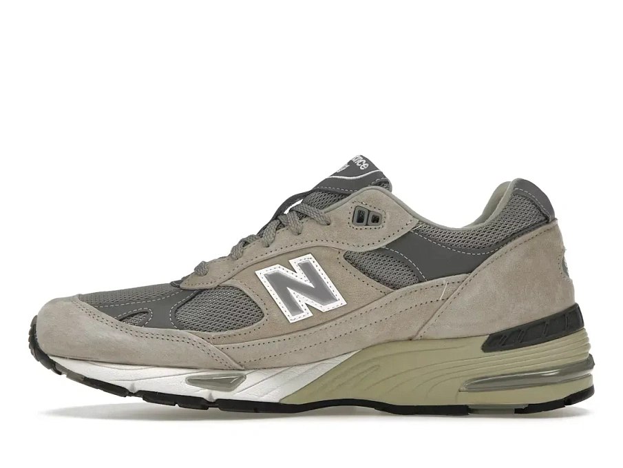 Фото № 3 с приближением к товару «‎New Balance 991»