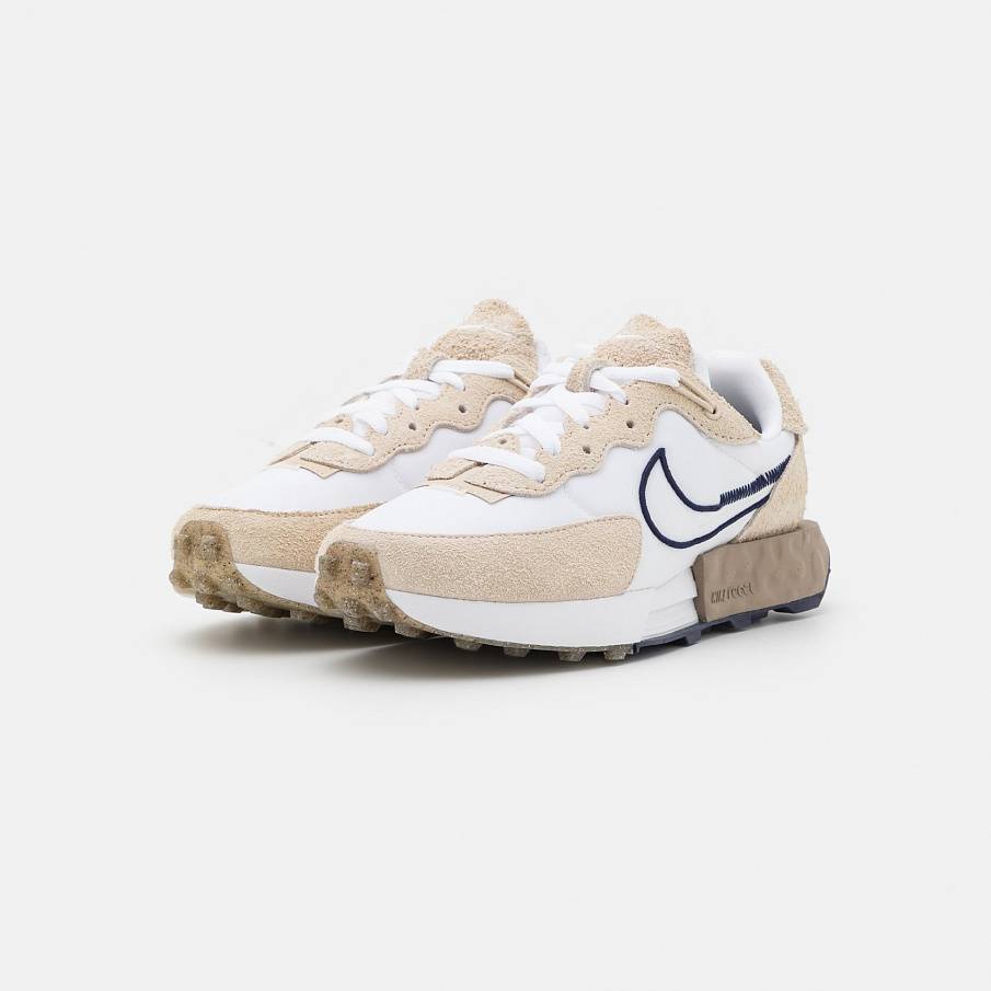 Фото № 3 с приближением к товару «‎Nike W Fontanka Waffle »