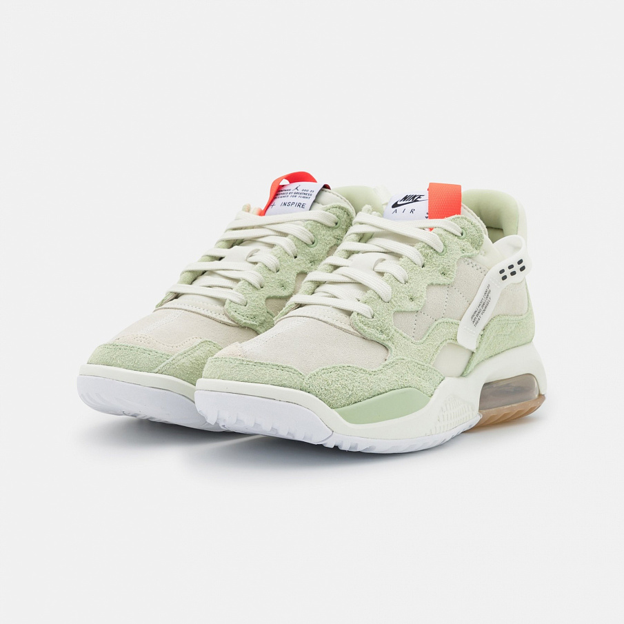 Фото № 2 с приближением к товару «‎Jordan Ma2 »