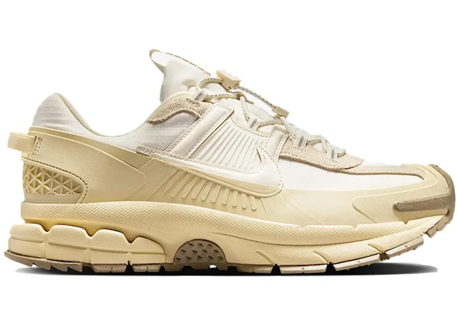 Фото № 1 с приближением к товару «‎Nike Zoom Vomero Roam»