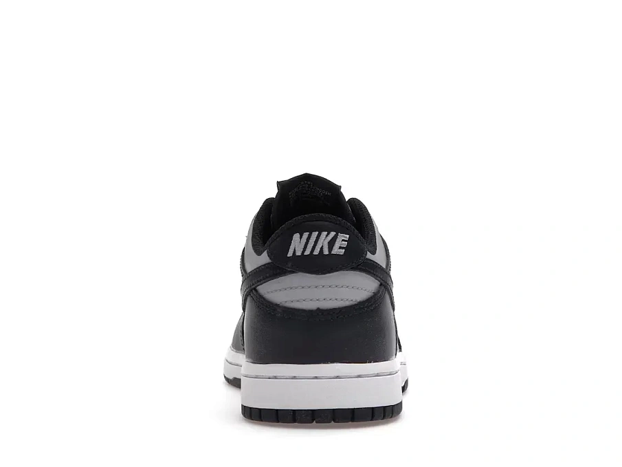 Фото № 4 с приближением к товару «‎Nike Dunk Low»