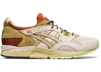 Фото № 1 с приближением к товару «‎ASICS Gel-Lyte V Sand Retro Trail»