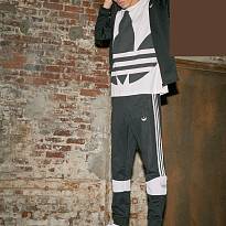 Фото № 4 с приближением к товару «‎Adidas Superstar »