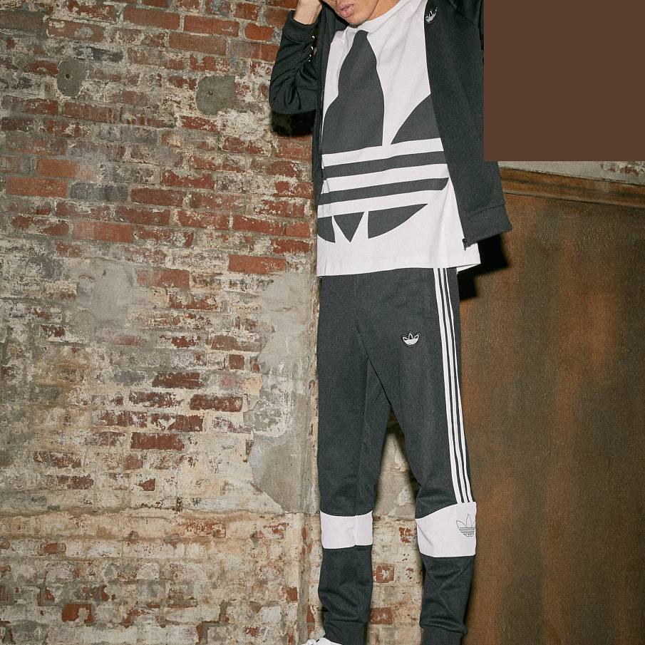 Фото № 4 с приближением к товару «‎Adidas Superstar »