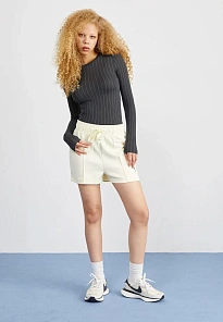 Фото № 3 с приближением к товару «‎PHOENIX WAFFLE»