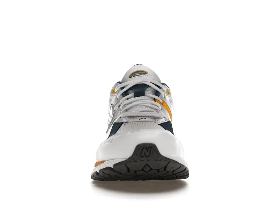 Фото № 2 с приближением к товару «‎New Balance 2002R»
