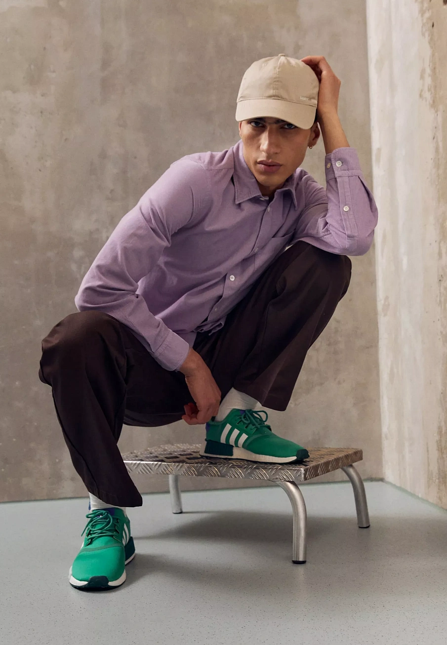 Фото № 4 с приближением к товару «‎NMD_R1 UNISEX»