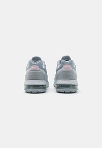 Фото № 3 с приближением к товару «‎AIR MAX PULSE»