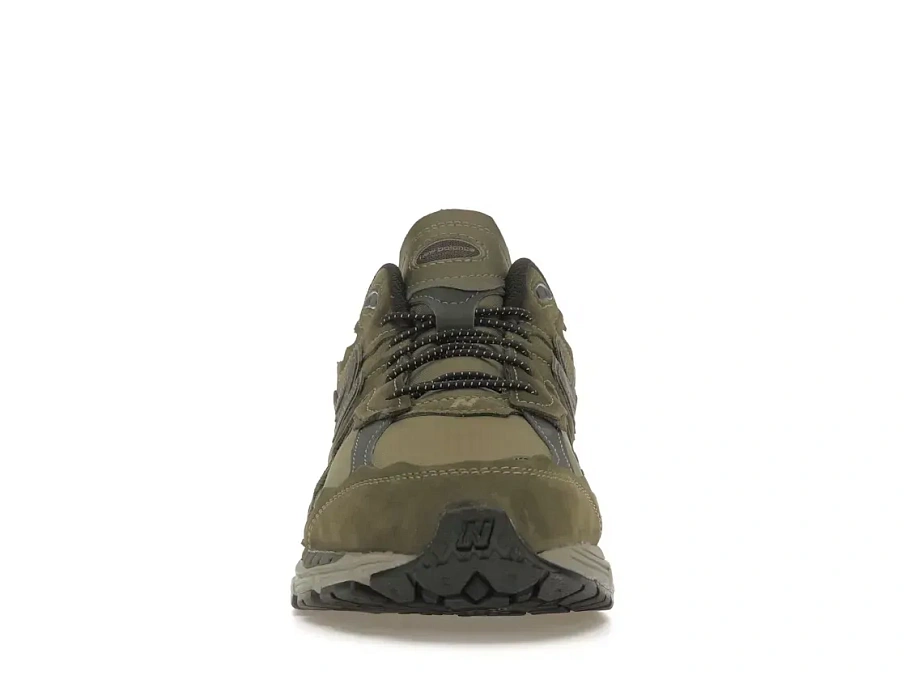 Фото № 2 с приближением к товару «‎New Balance 2002R»