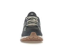 Фото № 2 с приближением к товару «‎New Balance 2002R»