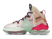 Фото № 5 с приближением к товару «‎Nike LeBron 19 Valentines Day Love Letter»