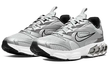 Nike Wmns Zoom Air Fire Low-Top Running Shoes WhiteSilver - 5