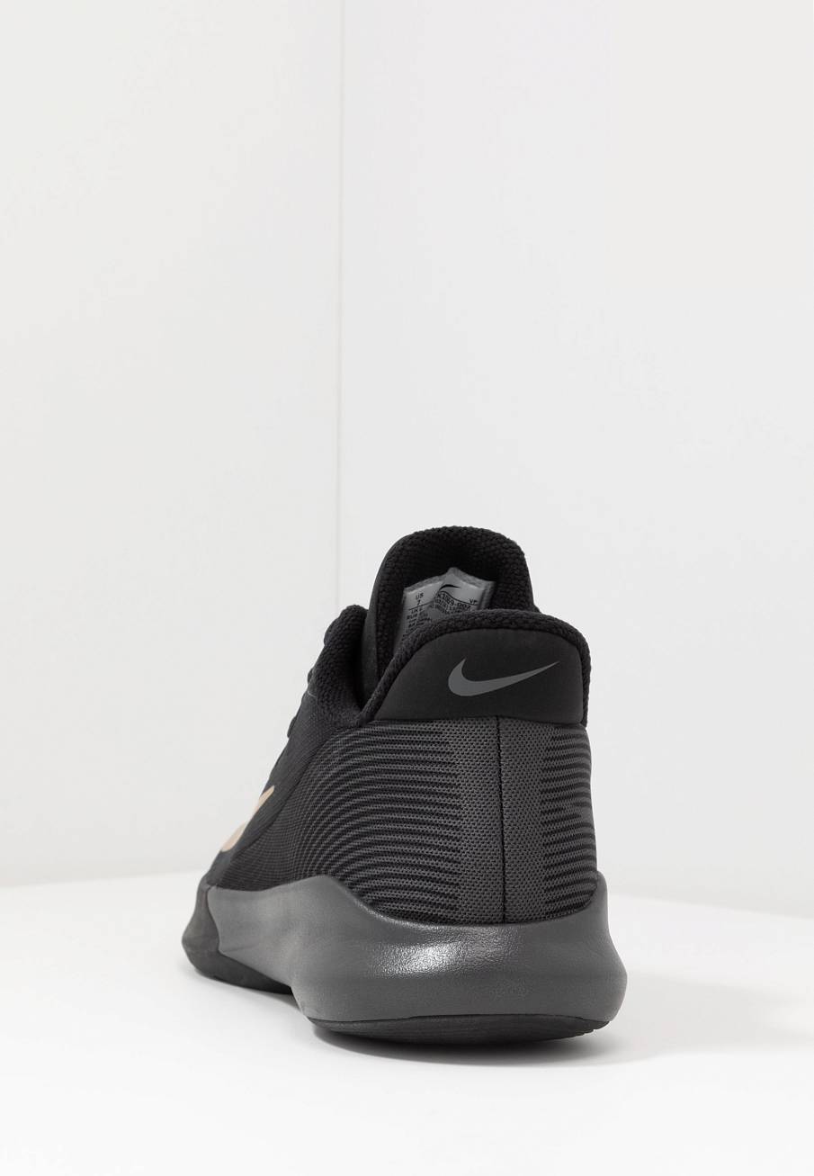Фото № 4 с приближением к товару «‎Nike Precision 4»