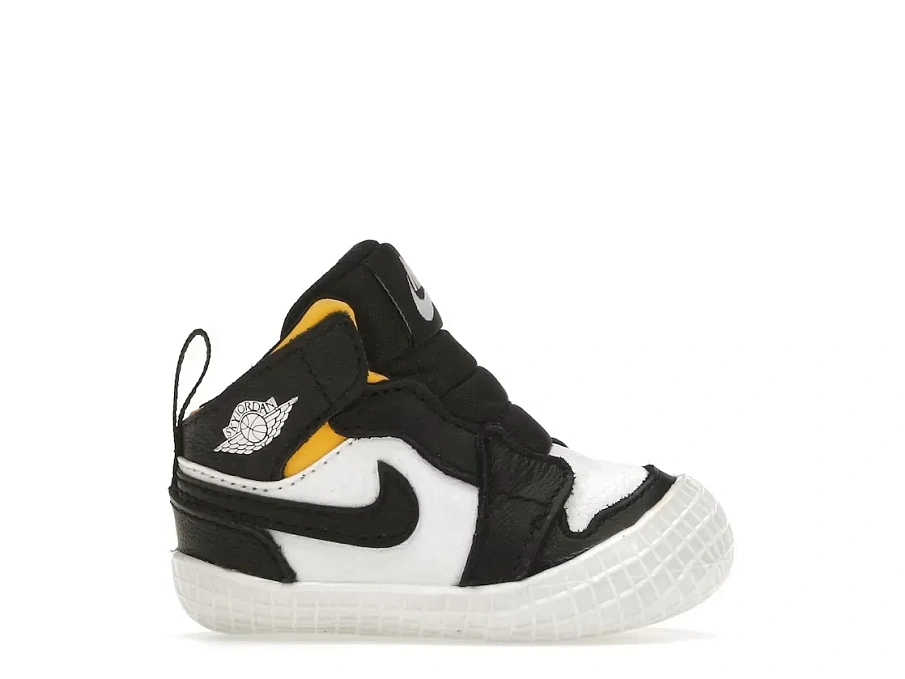 Фото № 1 с приближением к товару «‎Jordan 1 Crib Bootie»