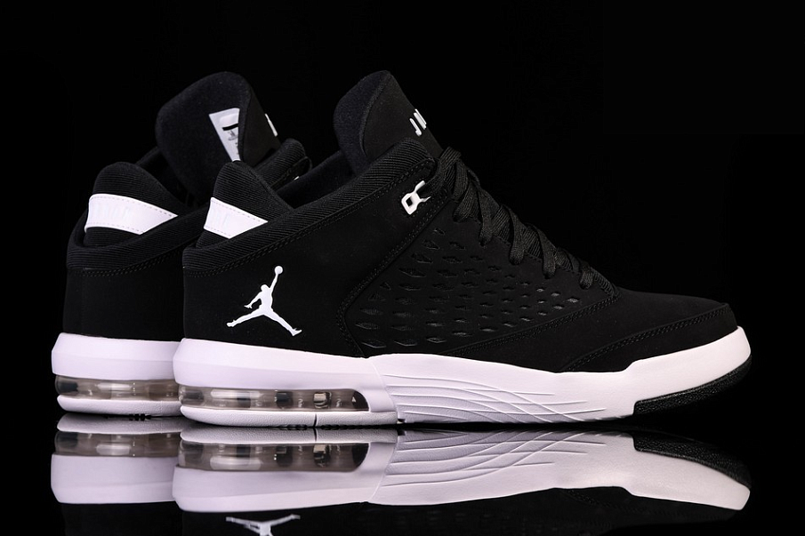 Фото № 2 с приближением к товару «‎Nike Air Jordan Flight Origin 4 Oreo »