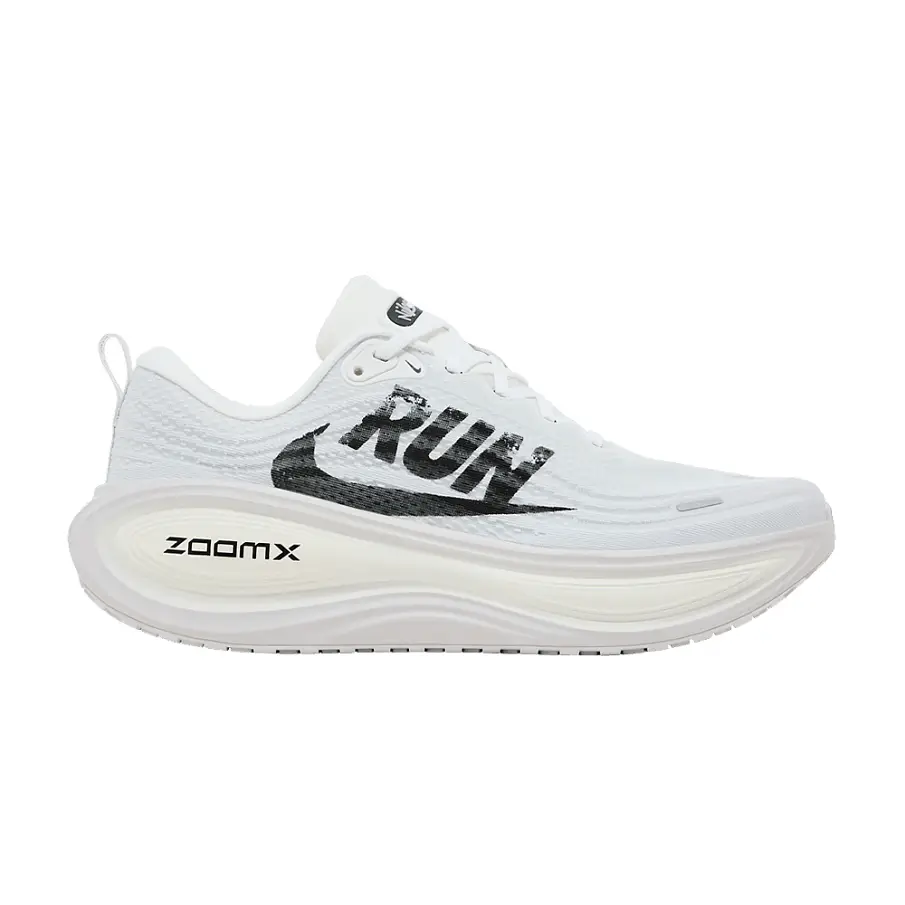 Фото № 1 с приближением к товару «‎Nike Vomero Plus Run Pack (IH2268-100)»
