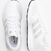 Фото № 4 с приближением к товару «‎Adidas Swift »