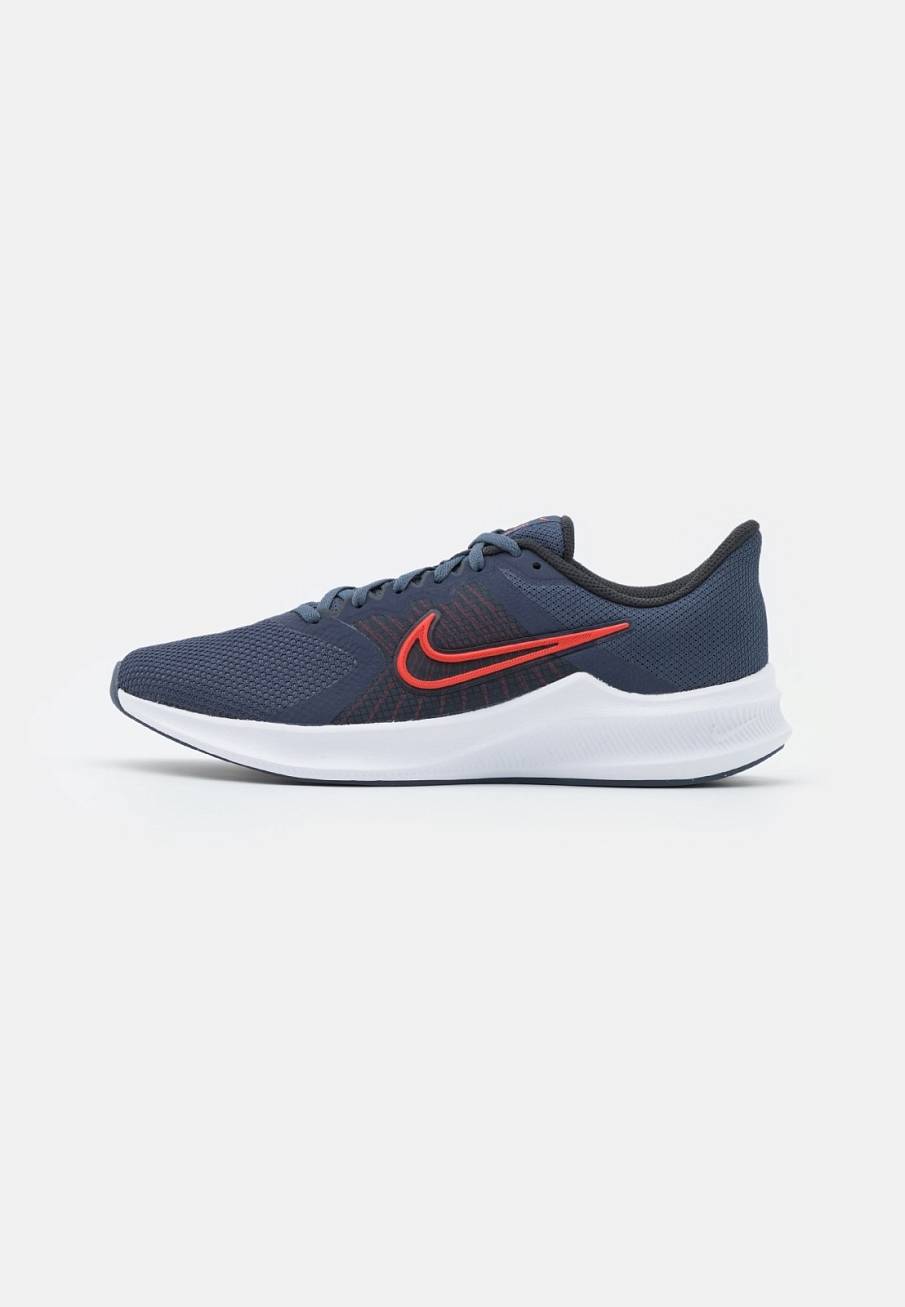 Фото № 1 с приближением к товару «‎Nike Downshifter »