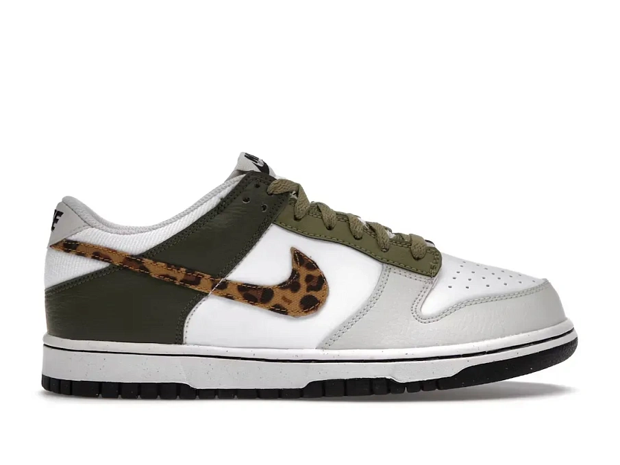 Фото № 1 с приближением к товару «‎Nike Dunk Low»