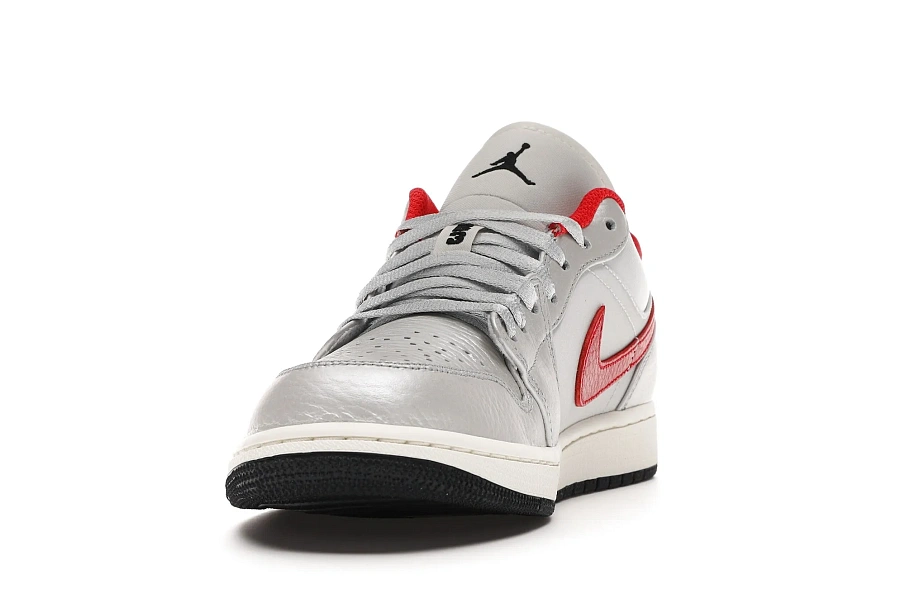 Фото № 4 с приближением к товару «‎Jordan 1 Low Night Track»