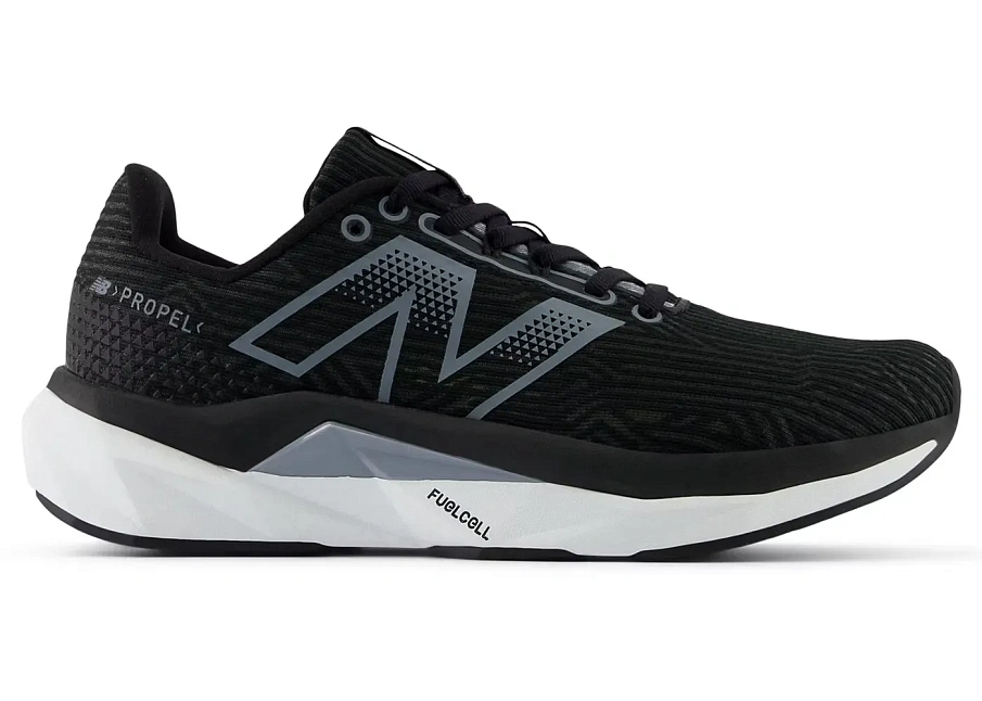 Фото № 1 с приближением к товару «‎New Balance FuelCell Propel v5»