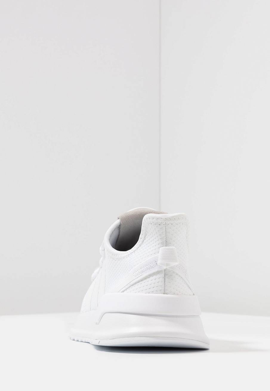 Фото № 4 с приближением к товару «‎Adidas U_path »