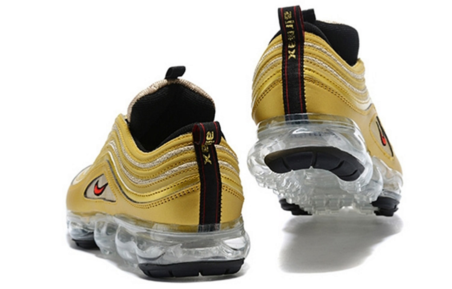 Фото № 4 с приближением к товару «‎Nike WMNS Air VaporMax 97 Gold»