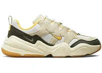Фото № 1 с приближением к товару «‎Nike Tech Hera Sail Olive »