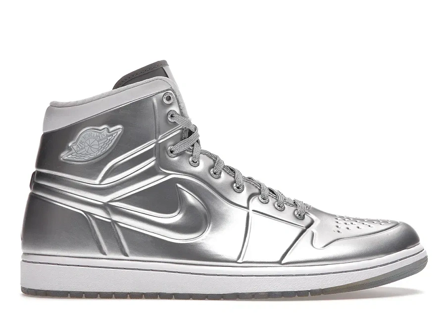 Фото № 1 с приближением к товару «‎Jordan 1 Anodized Silver»