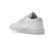 Фото № 3 с приближением к товару «‎Jordan 1 Low Triple White (2022) »