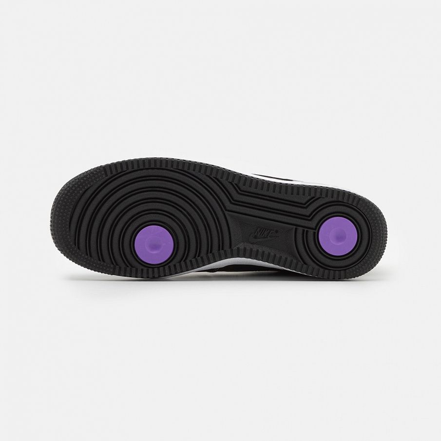 Фото № 5 с приближением к товару «‎Nike Air Force 1 07 Lv8 Emb »