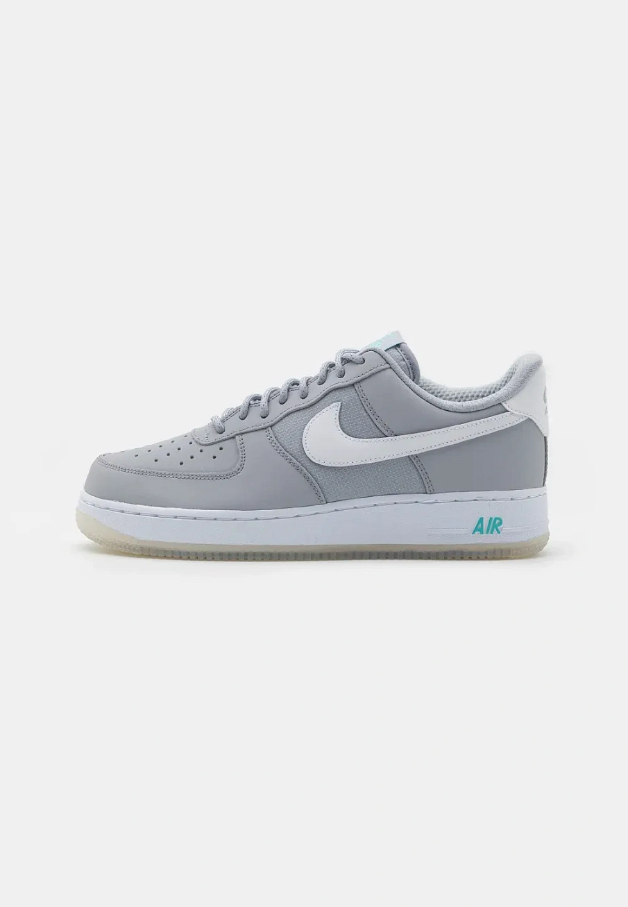 Фото № 1 с приближением к товару «‎AIR FORCE 1 07 UNISEX»